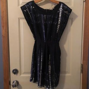 LIKE NEW casual day dress with pockets!